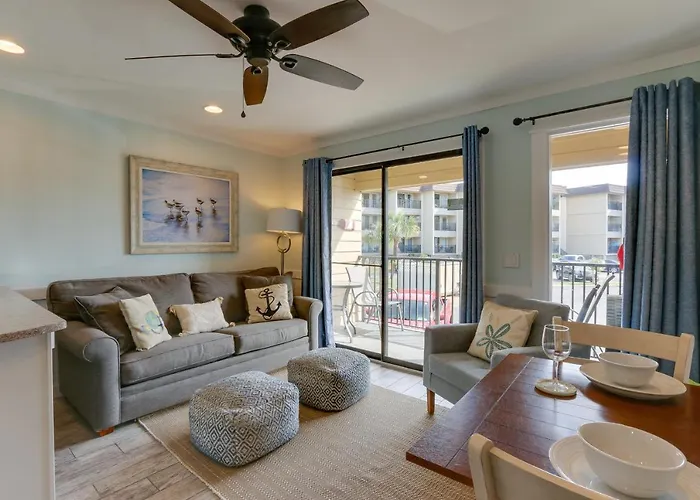 Bright Beach Condo On 50-Acre Hilton Head Resort!